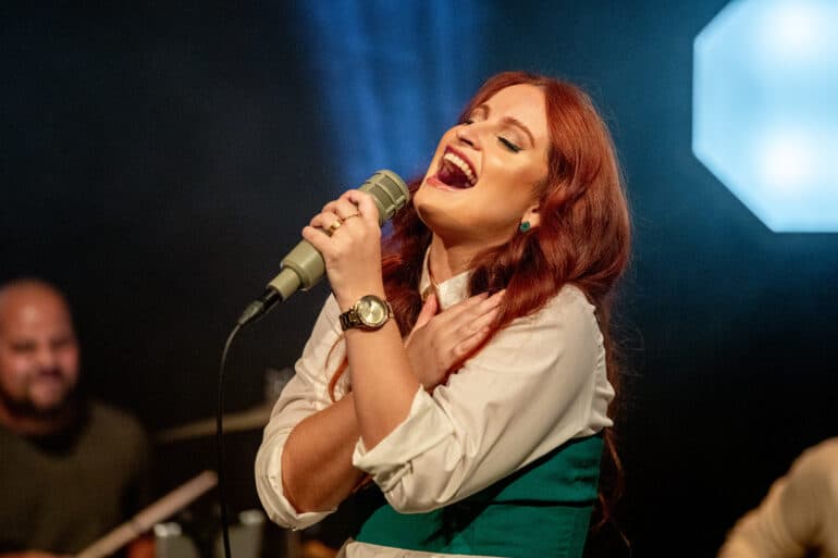 KEYLLA KAROLYNY SE DECLARA PARA DEUS NO LANÇAMENTO DO SINGLE “DECLARAÇÃO DE AMOR”