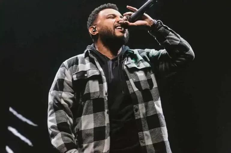 “Eli Soares brilha após Grammy Latino e conquista indicação ao Prêmio Multishow 2025”