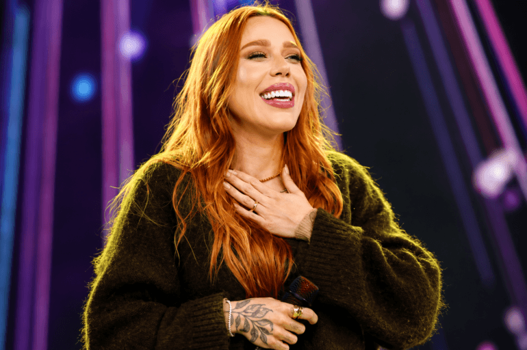 Julliany Souza faz história e ultrapassa 7 milhões de ouvintes mensais no Spotify
