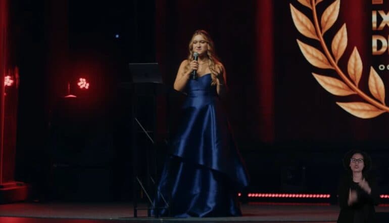 “Marina Liberato emociona público ao revelar propósito espiritual por trás de seus filmes no Festival de Cinema Cristão”