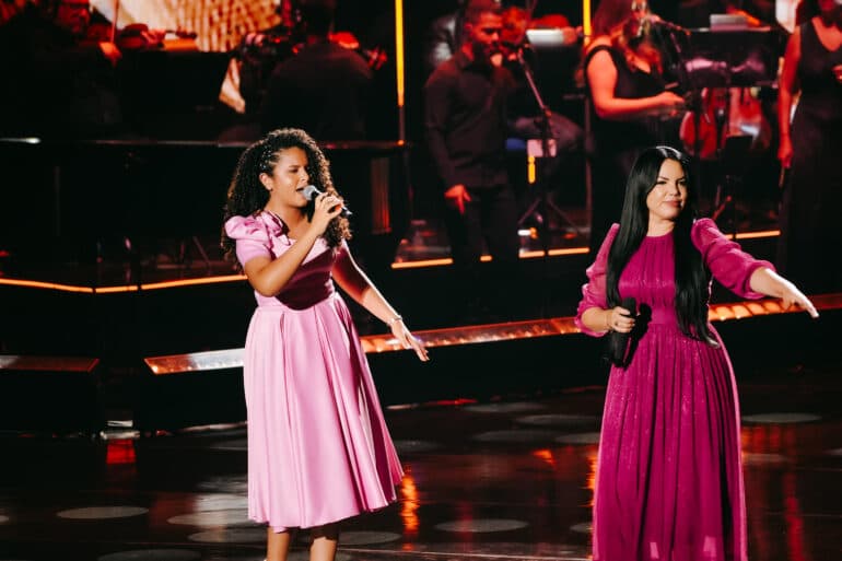 Antônia Gomes lança nova versão do sucesso “Na Mesa do Rei” com a participação de Sarah Evellyn