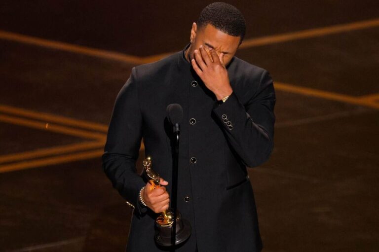 Michael B. Jordan vence o Oscar e declara “Deus é bom” em discurso que viraliza nas redes